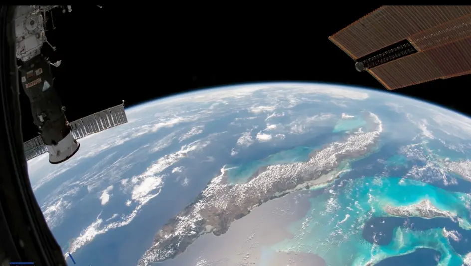 The men and women who live and work on the International Space Station take thousands of photographs of their home planet every year, and we asked the folks at the Earth Science and Remote Sensing Unit at NASA’s Johnson Space Center for a few of their favorites from 2020.
Source: Gateway to Astronaut Photography of Earth(https://eol.jsc.nasa.gov/)