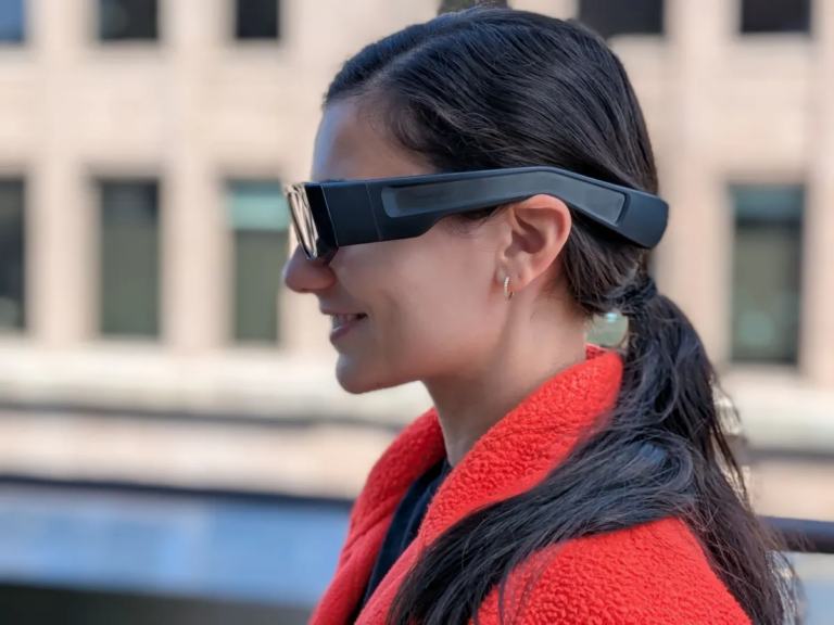 Snap gets closer to releasing new AI glasses after years-long hiatus Snap has announced a new partnership between its AR-glasses-focused subsidiary, Specs, and chipmaker Qualcomm, as the company revs up for the release of its wearable later this year. Image Credits:Brian Heater