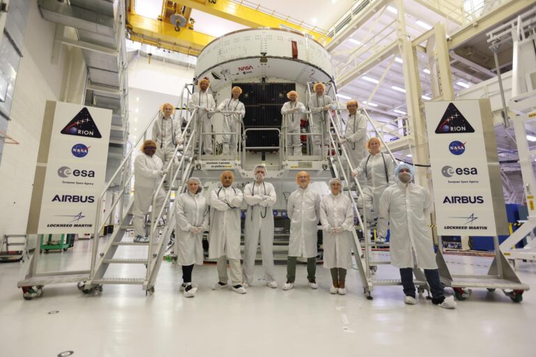 IOZ ESM Team Photos: Solar array wings for the agency’s Artemis III Orion spacecraft. NASA and its partners work on the on Thursday, April 30, 2026, inside the Neil A. Armstrong Operations and Checkout Building at NASA’s Kennedy Space Center in Florida. Orion’s solar arrays, manufactured and installed by ESA (European Space Agency) and its contractor Airbus, have been temporarily installed ahead of acoustic testing on the spacecraft. .   Image Credit: NASA/Ben Smegelsky Source: https://www.nasa.gov/image-detail/amf-ksc-20260430-ph-jbs01_0004/
