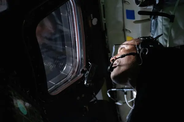 Image: The Human Factors and Behavioral Performance (HFBP) element seeks to understand and mitigate the risks that future missions to explore the Moon, Mars, and beyond may pose to the behavioral health and performance of astronauts, helping to ensure that crews can carry out mission tasks.. Source: https://www.nasa.gov/hrp/human-factors-and-behavioral-performance/